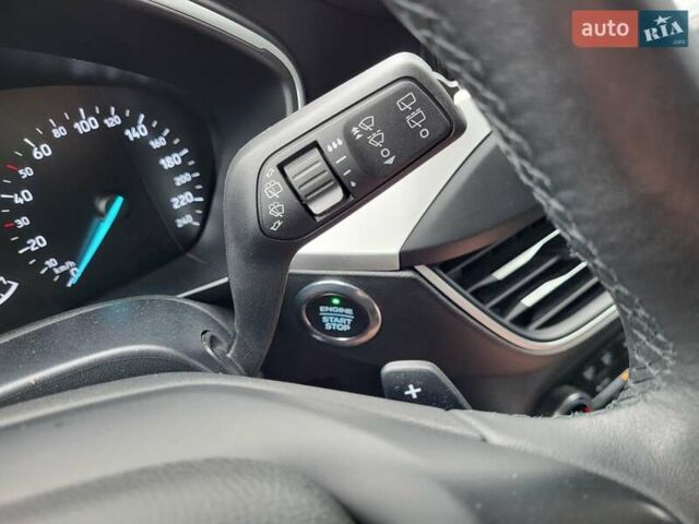 Белый Форд Фокус, объемом двигателя 1.5 л и пробегом 190 тыс. км за 14500 $, фото 4 на Automoto.ua