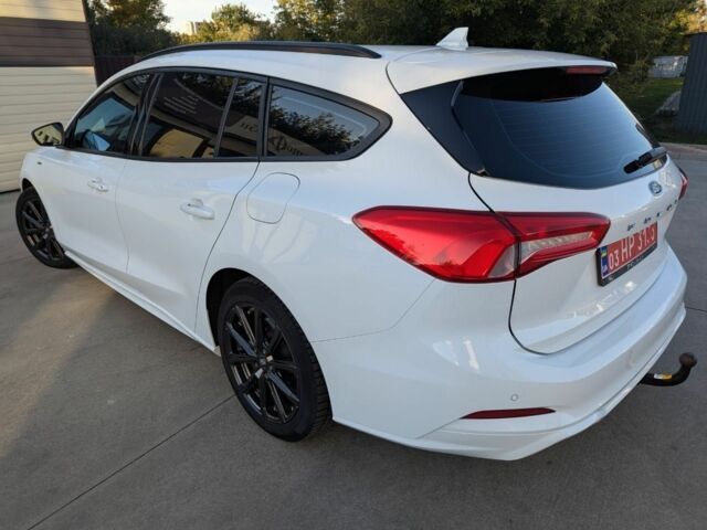 Белый Форд Фокус, объемом двигателя 1.5 л и пробегом 159 тыс. км за 15300 $, фото 5 на Automoto.ua