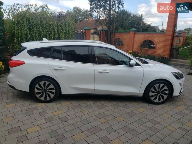 Белый Форд Фокус, объемом двигателя 1.5 л и пробегом 187 тыс. км за 13950 $, фото 28 на Automoto.ua