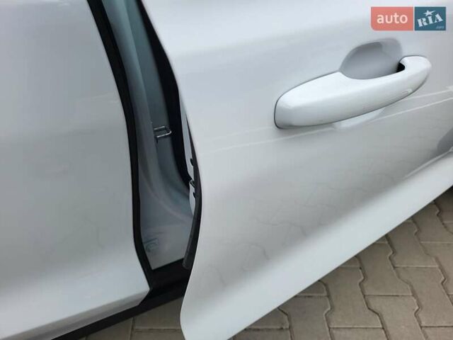 Белый Форд Фокус, объемом двигателя 1.5 л и пробегом 190 тыс. км за 14500 $, фото 52 на Automoto.ua
