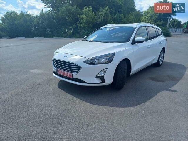 Белый Форд Фокус, объемом двигателя 1.5 л и пробегом 175 тыс. км за 11999 $, фото 12 на Automoto.ua