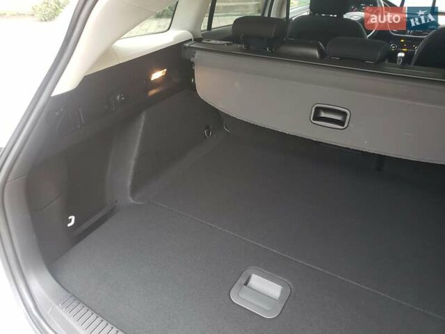 Белый Форд Фокус, объемом двигателя 1.5 л и пробегом 187 тыс. км за 13950 $, фото 80 на Automoto.ua