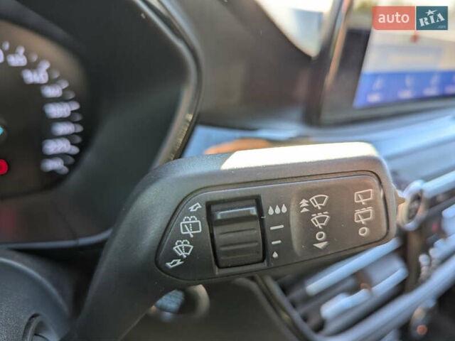 Белый Форд Фокус, объемом двигателя 1.5 л и пробегом 160 тыс. км за 15500 $, фото 36 на Automoto.ua