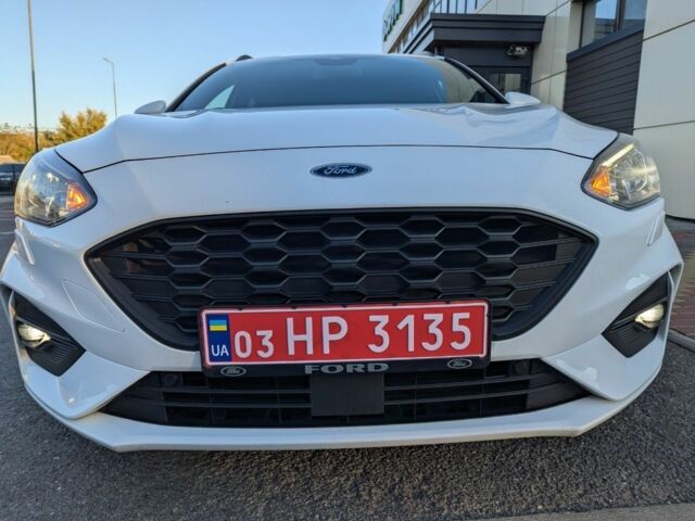 Белый Форд Фокус, объемом двигателя 1.5 л и пробегом 159 тыс. км за 15300 $, фото 7 на Automoto.ua