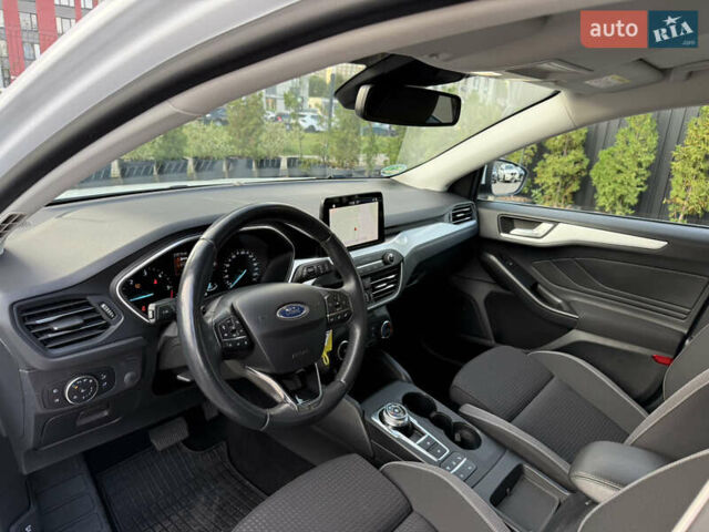 Белый Форд Фокус, объемом двигателя 2 л и пробегом 218 тыс. км за 16500 $, фото 24 на Automoto.ua