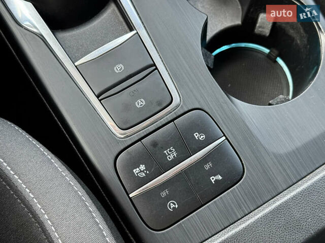 Белый Форд Фокус, объемом двигателя 2 л и пробегом 218 тыс. км за 16500 $, фото 30 на Automoto.ua