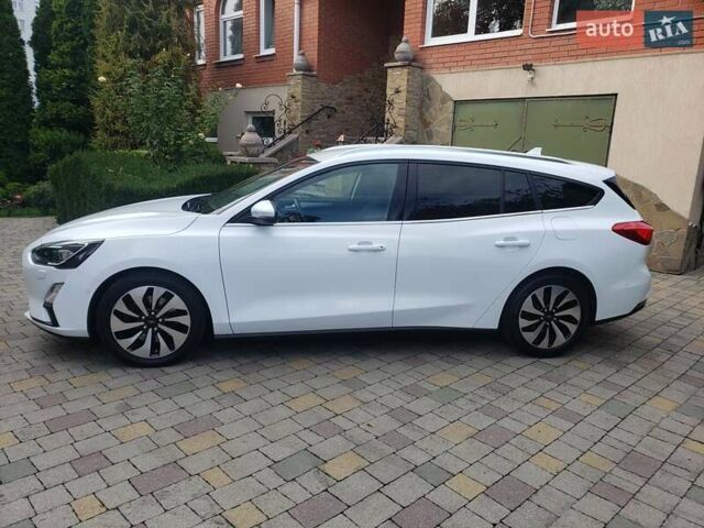 Белый Форд Фокус, объемом двигателя 1.5 л и пробегом 187 тыс. км за 13950 $, фото 11 на Automoto.ua