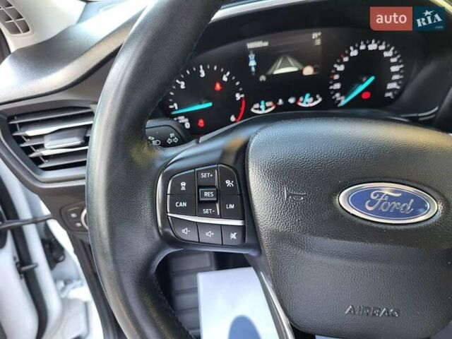 Белый Форд Фокус, объемом двигателя 1.5 л и пробегом 160 тыс. км за 13999 $, фото 29 на Automoto.ua