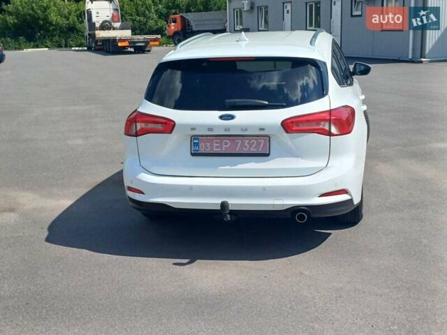 Белый Форд Фокус, объемом двигателя 1.5 л и пробегом 175 тыс. км за 11999 $, фото 19 на Automoto.ua