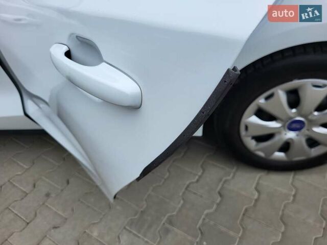 Белый Форд Фокус, объемом двигателя 1.5 л и пробегом 190 тыс. км за 14500 $, фото 15 на Automoto.ua