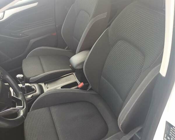 Белый Форд Фокус, объемом двигателя 1.5 л и пробегом 175 тыс. км за 11999 $, фото 25 на Automoto.ua