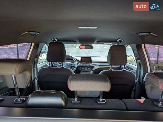 Белый Форд Фокус, объемом двигателя 1.5 л и пробегом 160 тыс. км за 15500 $, фото 31 на Automoto.ua