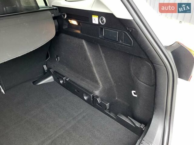 Белый Форд Фокус, объемом двигателя 1.5 л и пробегом 190 тыс. км за 14500 $, фото 26 на Automoto.ua