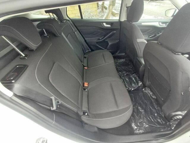 Белый Форд Фокус, объемом двигателя 1.5 л и пробегом 175 тыс. км за 12800 $, фото 12 на Automoto.ua