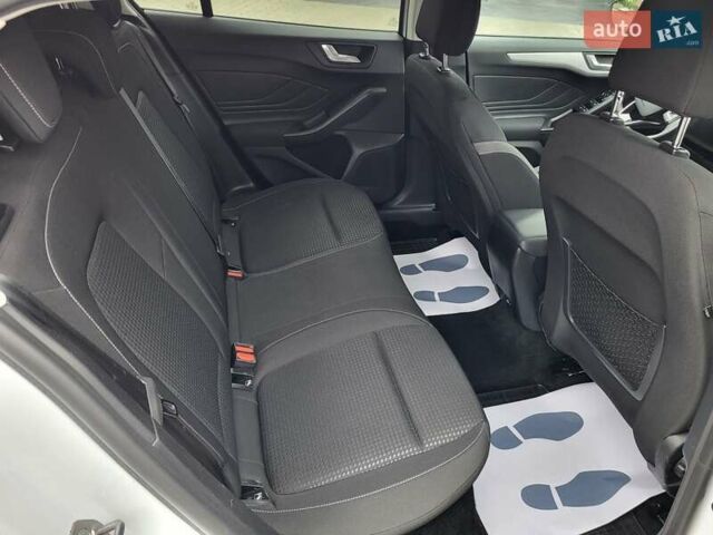 Белый Форд Фокус, объемом двигателя 1.5 л и пробегом 190 тыс. км за 14500 $, фото 35 на Automoto.ua