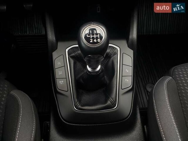 Белый Форд Фокус, объемом двигателя 1.5 л и пробегом 187 тыс. км за 13950 $, фото 69 на Automoto.ua