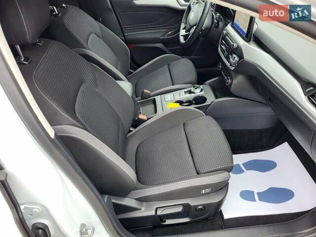 Белый Форд Фокус, объемом двигателя 1.5 л и пробегом 190 тыс. км за 14500 $, фото 38 на Automoto.ua