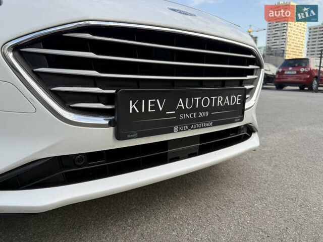 Белый Форд Фокус, объемом двигателя 2 л и пробегом 218 тыс. км за 16500 $, фото 50 на Automoto.ua