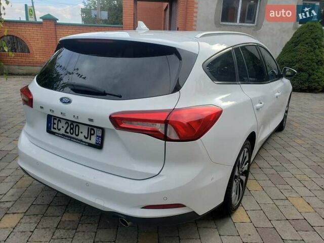 Белый Форд Фокус, объемом двигателя 1.5 л и пробегом 187 тыс. км за 13950 $, фото 23 на Automoto.ua