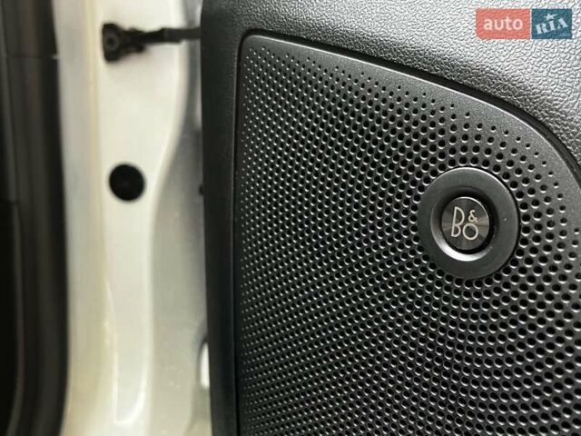 Белый Форд Фокус, объемом двигателя 1.5 л и пробегом 212 тыс. км за 14000 $, фото 30 на Automoto.ua