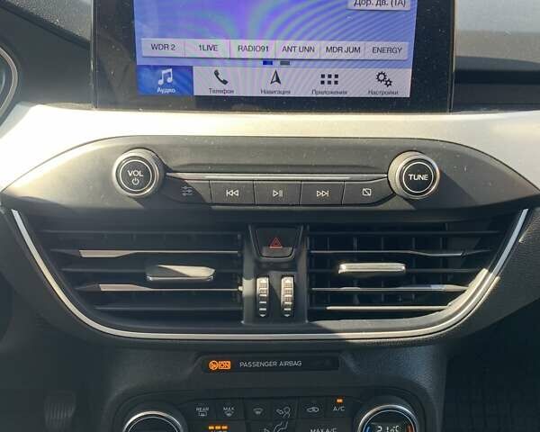 Белый Форд Фокус, объемом двигателя 1.5 л и пробегом 218 тыс. км за 13000 $, фото 11 на Automoto.ua