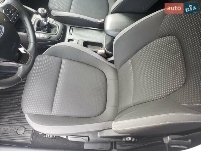 Белый Форд Фокус, объемом двигателя 1.5 л и пробегом 187 тыс. км за 13950 $, фото 50 на Automoto.ua