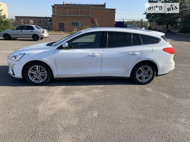 Белый Форд Фокус, объемом двигателя 1.5 л и пробегом 218 тыс. км за 13000 $, фото 8 на Automoto.ua