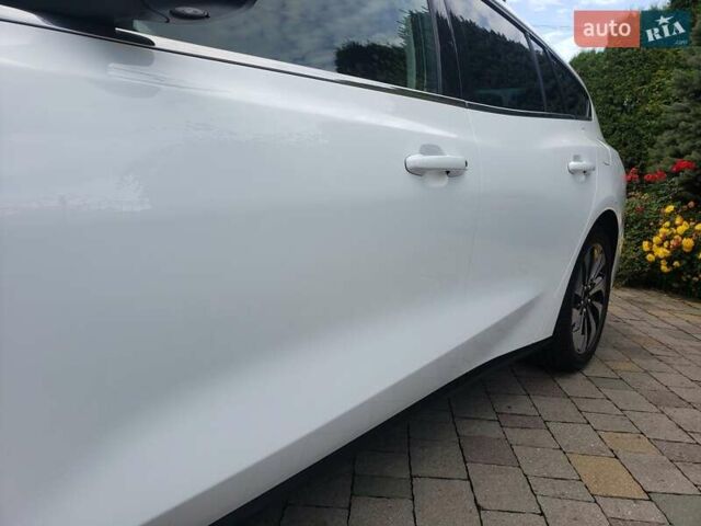 Белый Форд Фокус, объемом двигателя 1.5 л и пробегом 187 тыс. км за 13950 $, фото 7 на Automoto.ua