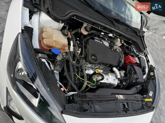 Білий Форд Фокус, об'ємом двигуна 1.5 л та пробігом 205 тис. км за 12400 $, фото 20 на Automoto.ua