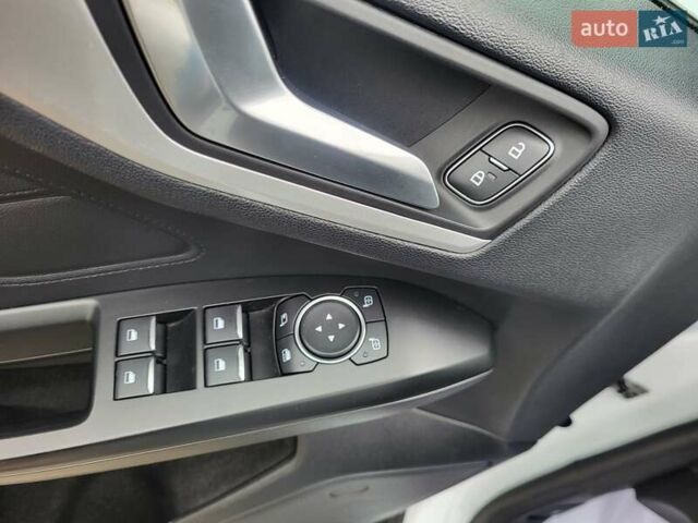 Белый Форд Фокус, объемом двигателя 1.5 л и пробегом 190 тыс. км за 14500 $, фото 81 на Automoto.ua