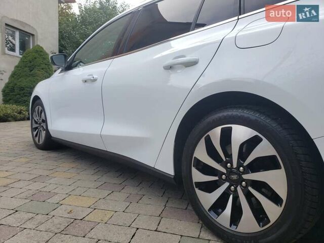 Белый Форд Фокус, объемом двигателя 1.5 л и пробегом 187 тыс. км за 13950 $, фото 14 на Automoto.ua