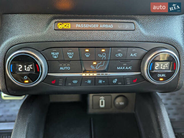 Белый Форд Фокус, объемом двигателя 1.5 л и пробегом 160 тыс. км за 15500 $, фото 38 на Automoto.ua