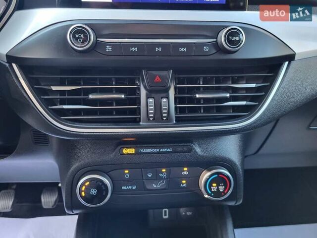 Белый Форд Фокус, объемом двигателя 1.5 л и пробегом 160 тыс. км за 13999 $, фото 43 на Automoto.ua