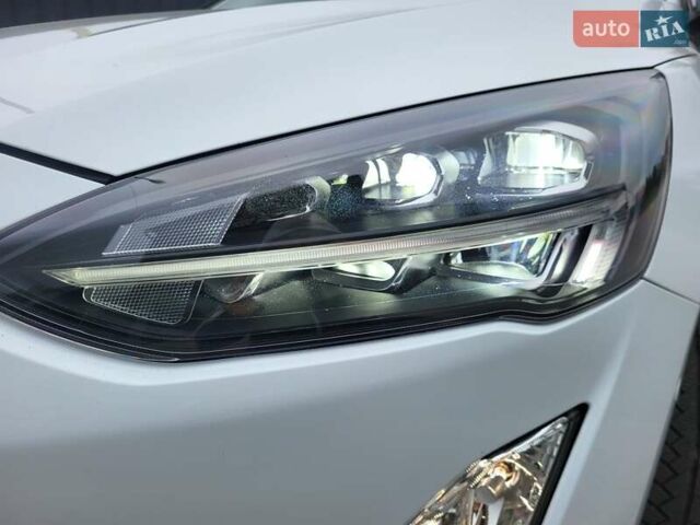 Белый Форд Фокус, объемом двигателя 1.5 л и пробегом 190 тыс. км за 14500 $, фото 71 на Automoto.ua