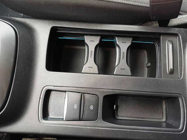 Белый Форд Фокус, объемом двигателя 1.5 л и пробегом 175 тыс. км за 12800 $, фото 22 на Automoto.ua