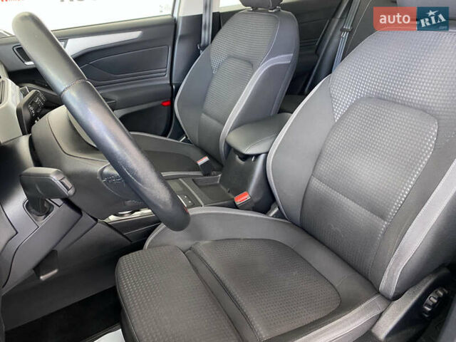 Белый Форд Фокус, объемом двигателя 1.5 л и пробегом 194 тыс. км за 13950 $, фото 6 на Automoto.ua