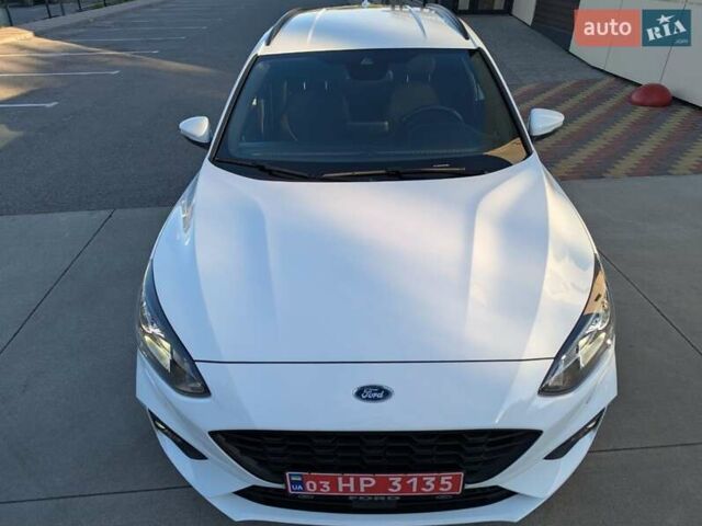 Белый Форд Фокус, объемом двигателя 1.5 л и пробегом 159 тыс. км за 16500 $, фото 5 на Automoto.ua