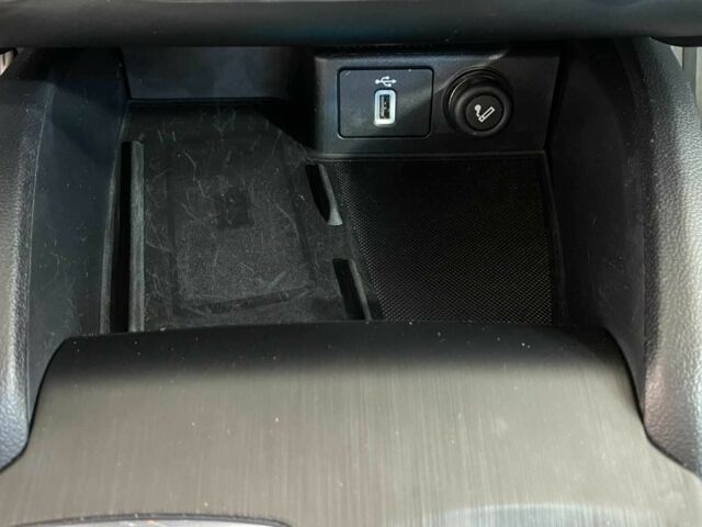 Белый Форд Фокус, объемом двигателя 1.5 л и пробегом 194 тыс. км за 13950 $, фото 17 на Automoto.ua