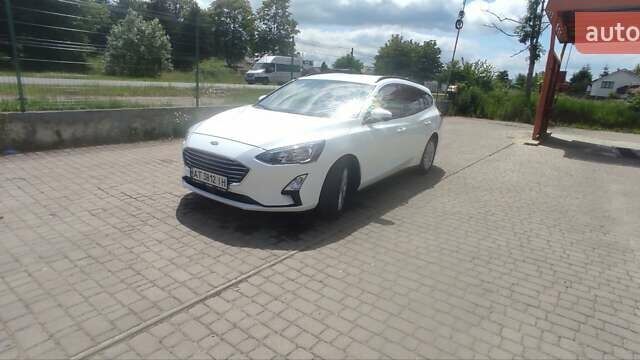 Белый Форд Фокус, объемом двигателя 1.5 л и пробегом 208 тыс. км за 11500 $, фото 7 на Automoto.ua