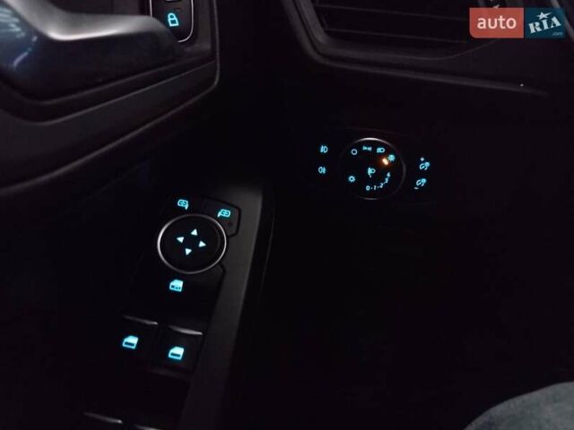 Белый Форд Фокус, объемом двигателя 1.5 л и пробегом 208 тыс. км за 11500 $, фото 8 на Automoto.ua