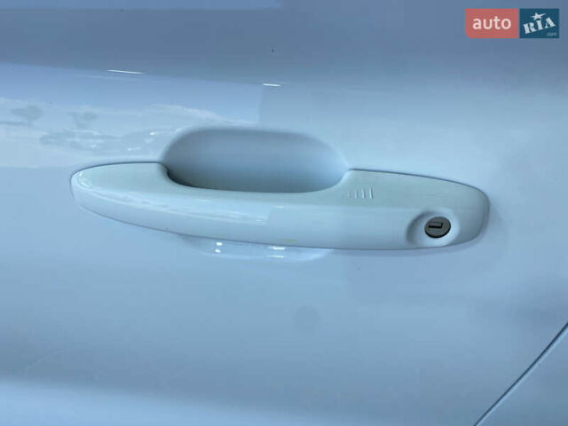 Белый Форд Фокус, объемом двигателя 1.5 л и пробегом 194 тыс. км за 13950 $, фото 32 на Automoto.ua