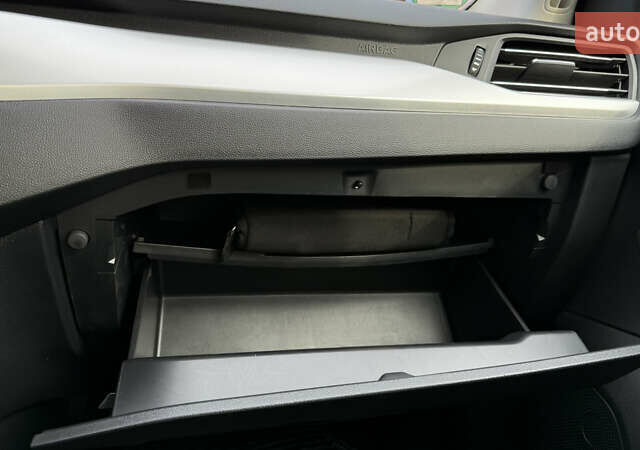 Белый Форд Фокус, объемом двигателя 2 л и пробегом 195 тыс. км за 15000 $, фото 8 на Automoto.ua