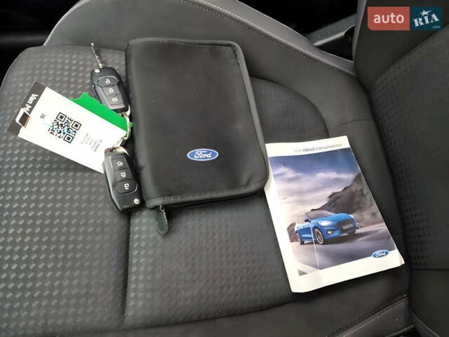 Белый Форд Фокус, объемом двигателя 1.5 л и пробегом 189 тыс. км за 11300 $, фото 6 на Automoto.ua