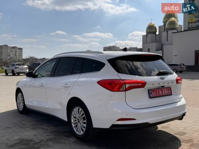 Белый Форд Фокус, объемом двигателя 1.5 л и пробегом 82 тыс. км за 14300 $, фото 5 на Automoto.ua