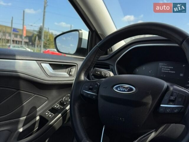 Белый Форд Фокус, объемом двигателя 1.5 л и пробегом 82 тыс. км за 14300 $, фото 19 на Automoto.ua