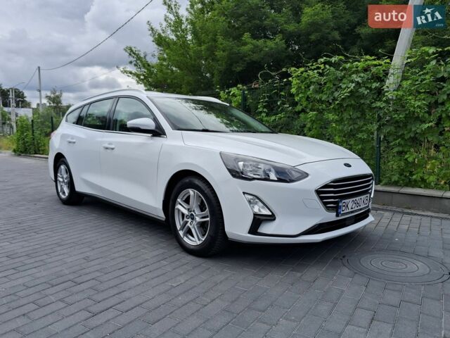 Білий Форд Фокус, об'ємом двигуна 1.5 л та пробігом 158 тис. км за 14200 $, фото 13 на Automoto.ua