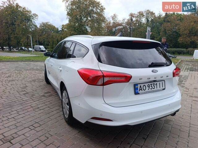 Белый Форд Фокус, объемом двигателя 1.5 л и пробегом 178 тыс. км за 12500 $, фото 8 на Automoto.ua