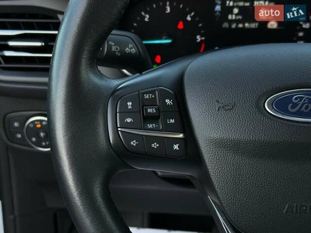 Белый Форд Фокус, объемом двигателя 2 л и пробегом 194 тыс. км за 13999 $, фото 43 на Automoto.ua