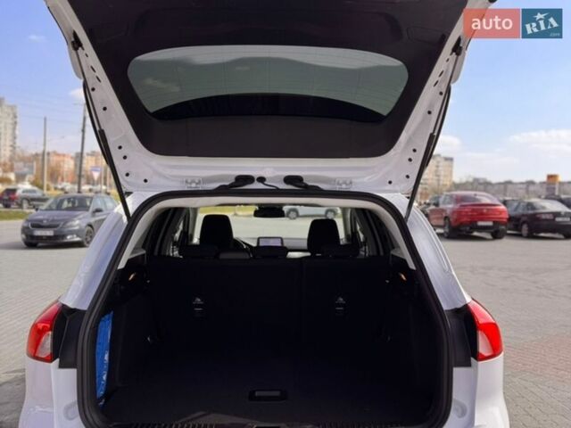 Белый Форд Фокус, объемом двигателя 1.5 л и пробегом 82 тыс. км за 14300 $, фото 20 на Automoto.ua