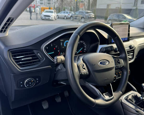 Белый Форд Фокус, объемом двигателя 1.5 л и пробегом 180 тыс. км за 13499 $, фото 19 на Automoto.ua